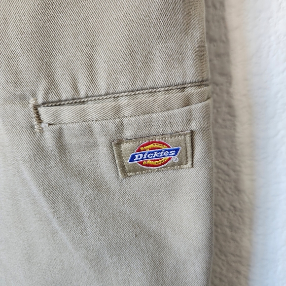 Men's Vintage Dickies Tan Khaki Mid Length Shorts Size 30 - Picture 6 of 8